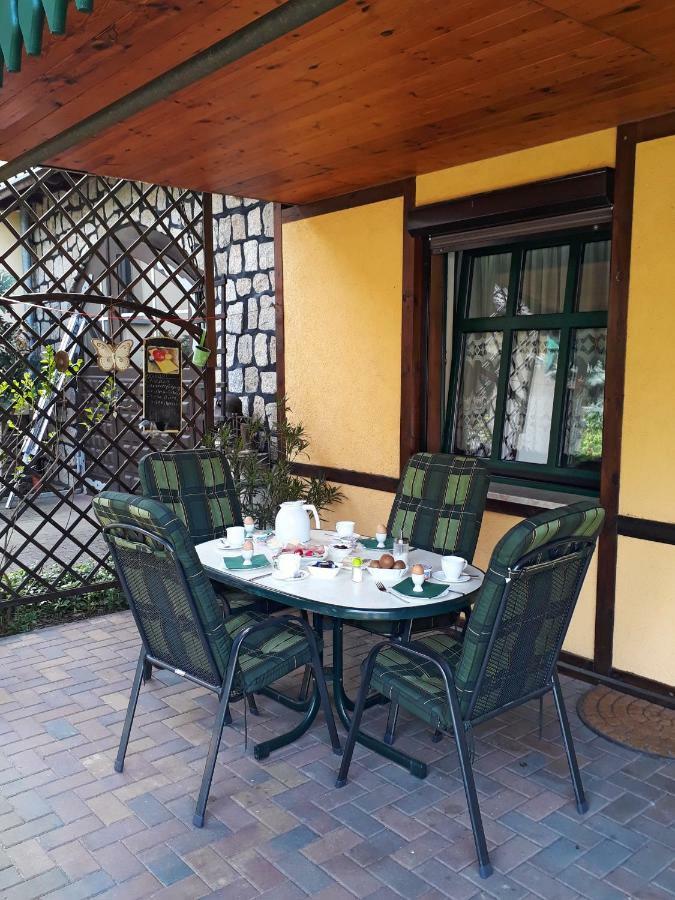 Pension Zum Weissen Hirsch Reitwein Luaran gambar