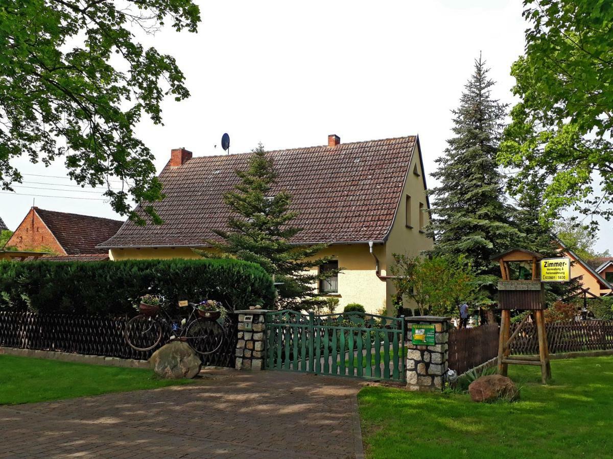 Pension Zum Weissen Hirsch Reitwein Luaran gambar